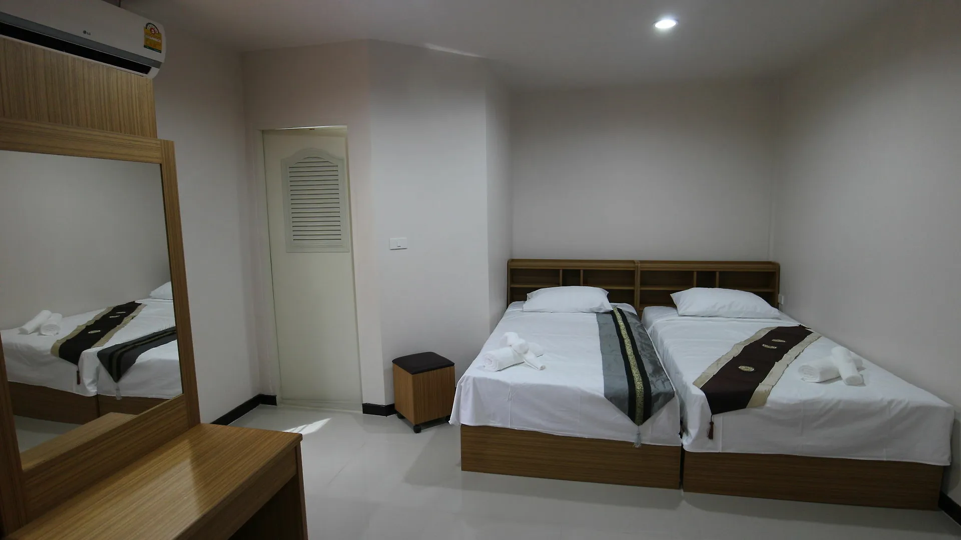 ** Guest house B Place Guesthouse Phi Phi Don Thailand